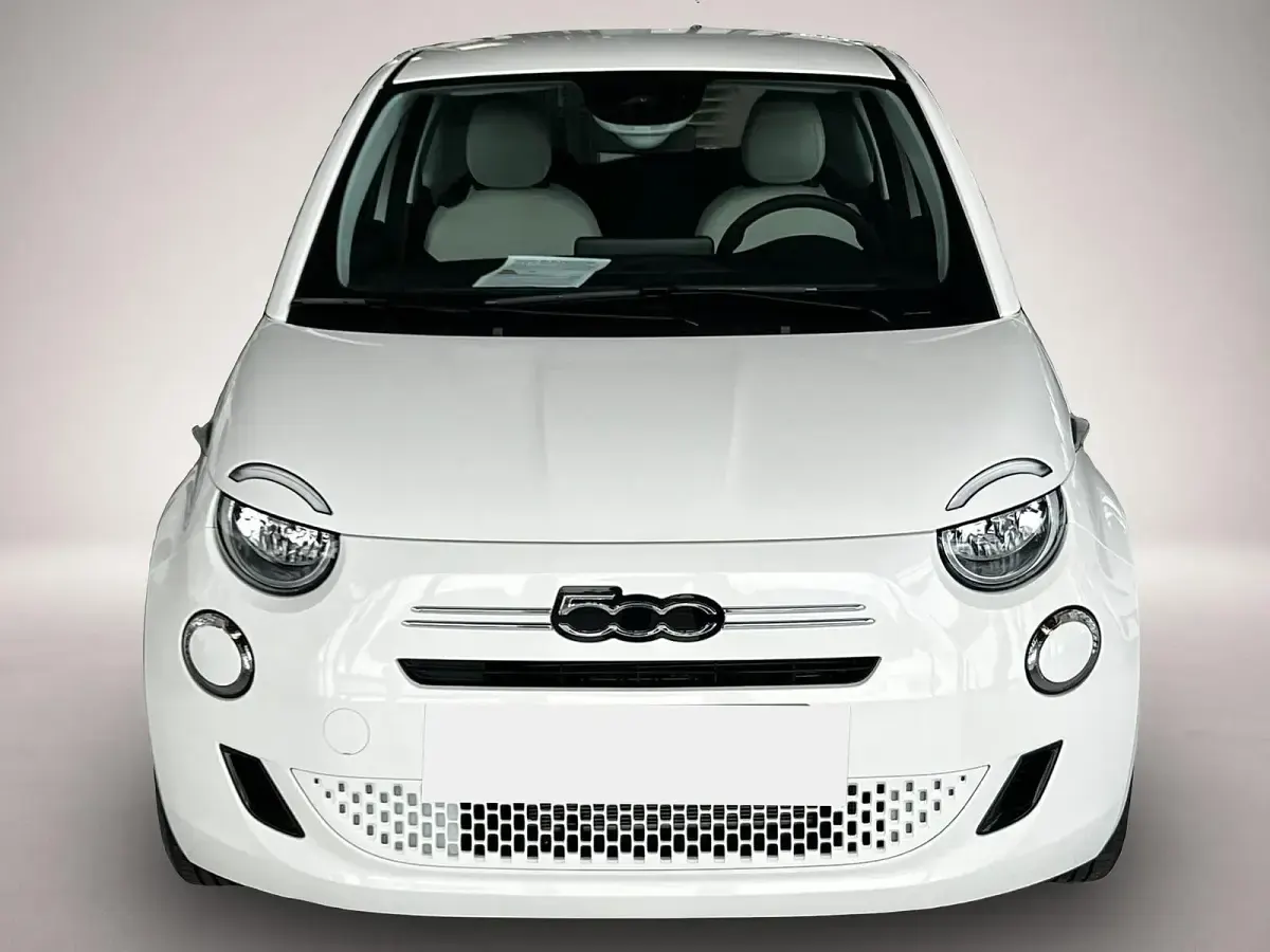 Neu Fiat 500 Icon 65 PS (47 kW) 2026 Manufacturer Limousine