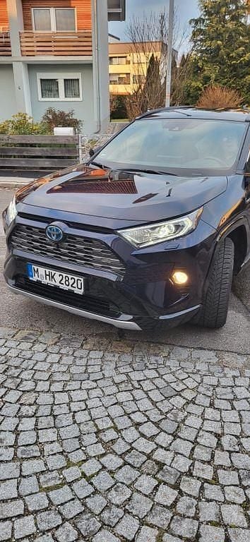 Blau Gebraucht 2020 Toyota RAV4 Hybrid SUV | 28.500 € (Guter Preis) - Bild 1/4