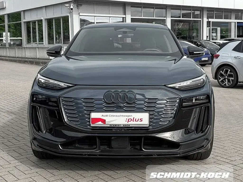 Gebraucht Audi Q6 e-tron Performance 239 kW (326 PS) 2025 Plasmablau metallic SUV