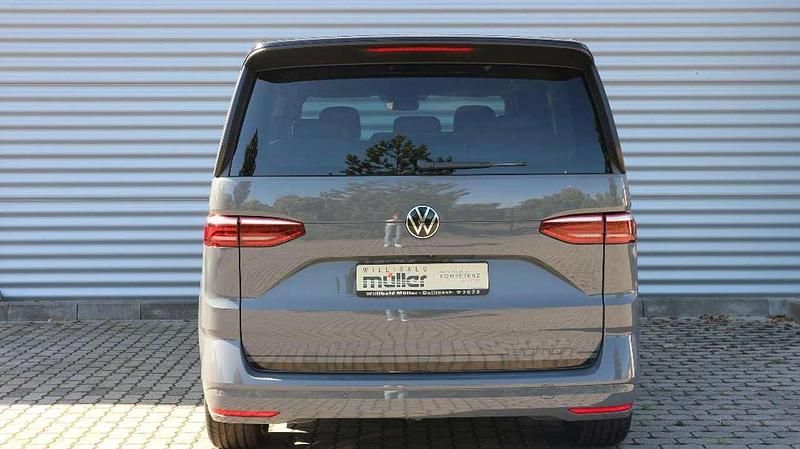 Neu VW T7 Edition 150 PS (110 kW) 2025 Pure grey Van