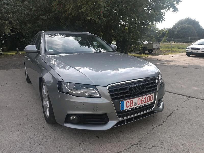 Gebraucht Audi A4 Ambiente 190 PS (139 kW) 2009 Grau Kombi