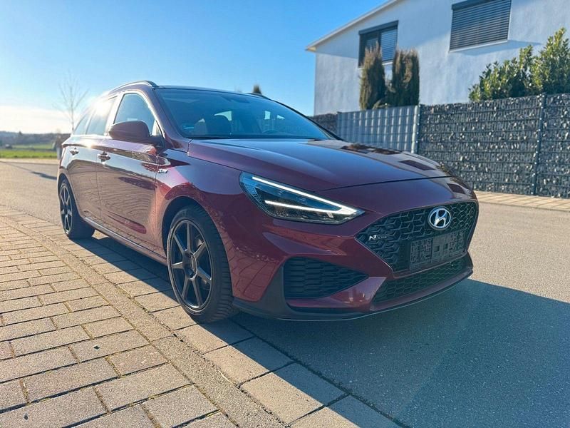 Gebraucht Hyundai i30 N Line 136 PS (100 kW) 2021 Rot Kombi