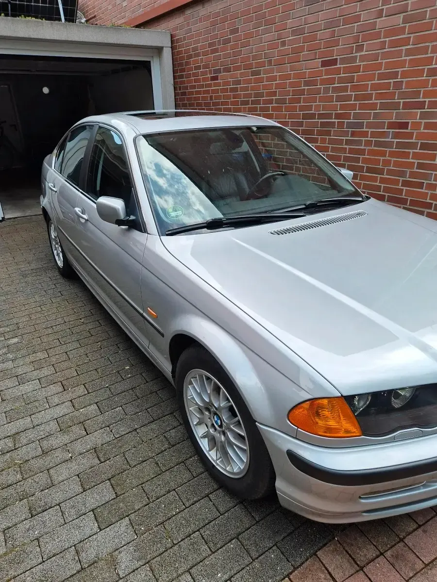 Używany BMW 320 150 KM (110 kW) 1999 Srebrny Sedan/Limuzyna