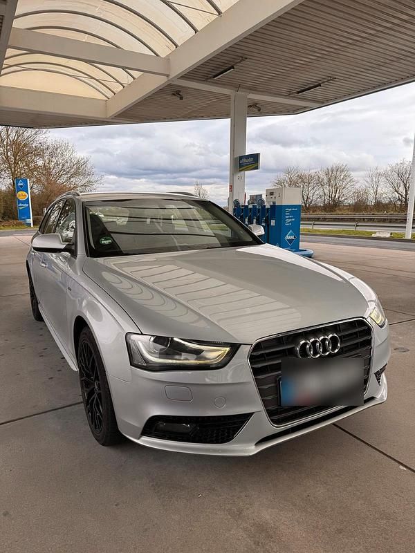 Gebraucht Audi A4 177 PS (130 kW) 2012 Grau Kombi