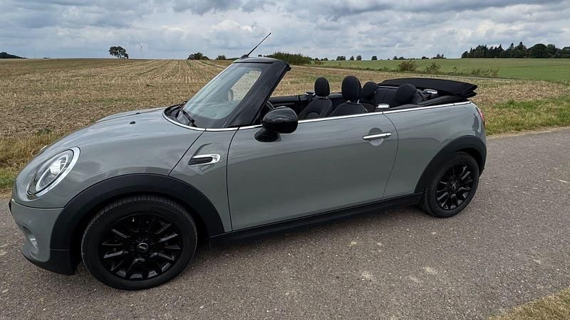 Używany Mini Cooper 136 KM (100 kW) 2019 Szary Hatchback