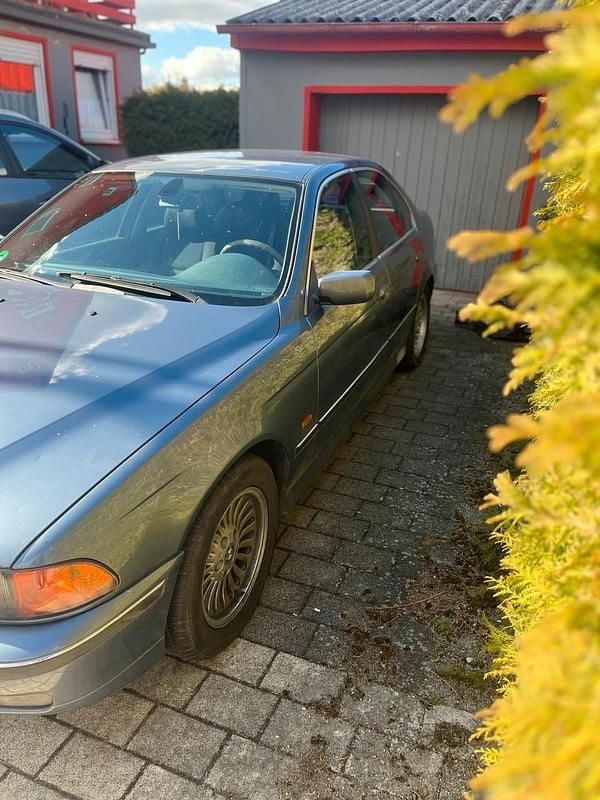 Gebraucht BMW 523 170 PS (125 kW) 2000 Blau Limousine