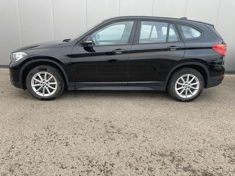 Schwarz Gebraucht 2018 BMW X1 SUV | 19.900 € (Guter Preis) - Bild 1/4
