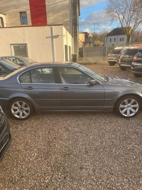 Gebraucht BMW 320 170 PS (125 kW) 2002 Silber Limousine