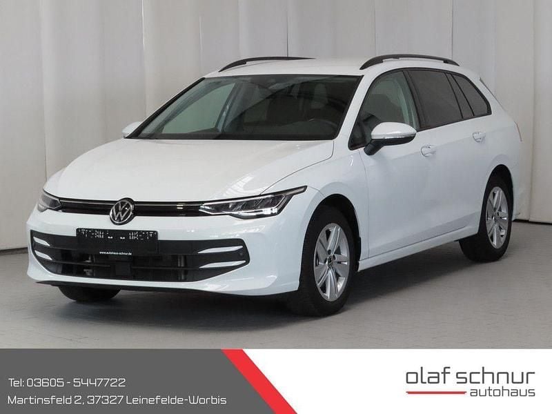 Weiß Gebraucht 2025 VW Golf VIII Life Limousine | 24.440 € (Superpreis) - Bild 1/4