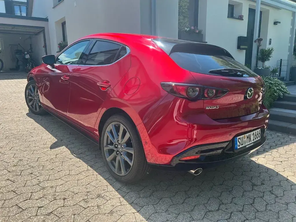Gebraucht Mazda 3 Selection 122 PS (89 kW) 2020 Rot Limousine