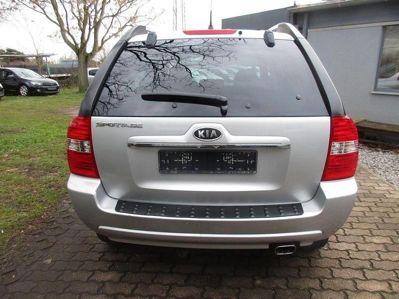 Gebraucht Kia Sportage 141 PS (103 kW) 2008 Silber SUV