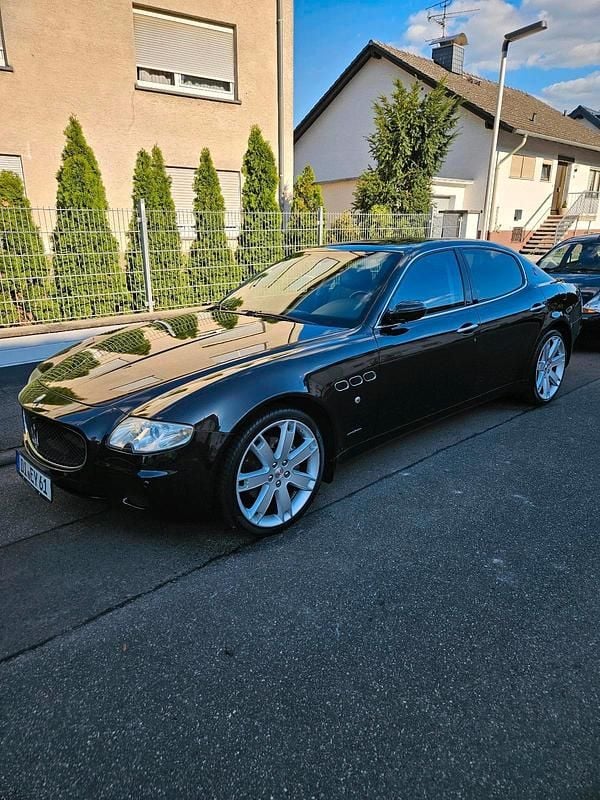 Schwarz Gebraucht 2007 Maserati Quattroporte GT Limousine | 22.500 € - Bild 1/4
