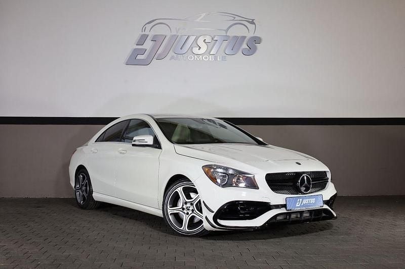 Weiß Gebraucht 2018 Mercedes CLA250 Limousine | 19.900 € (Superpreis) - Bild 1/4