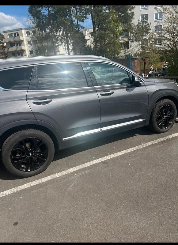 Gebraucht Hyundai Santa Fe 200 PS (147 kW) 2020 Grau SUV
