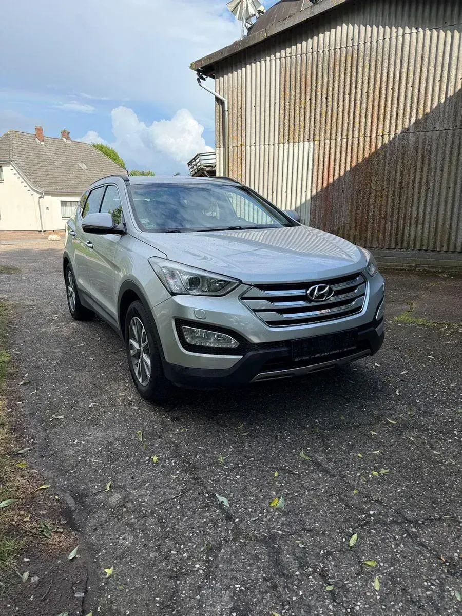 Gebraucht Hyundai Santa Fe Premium 197 PS (144 kW) 2014 Silber SUV