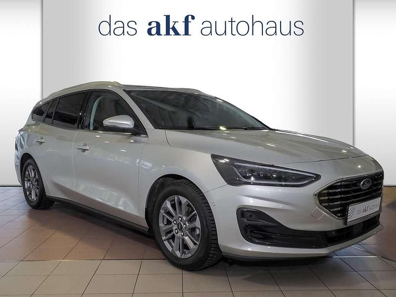 Gebraucht Ford Focus Titanium 116 PS (85 kW) 2024 Polarsilber metallic Kombi