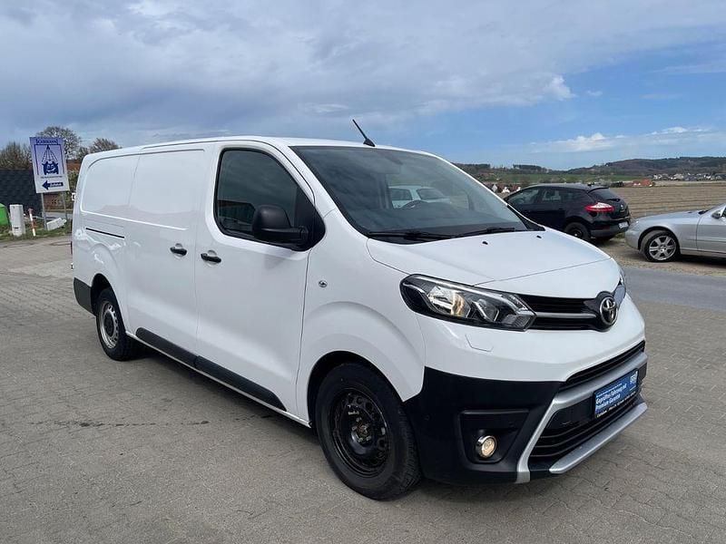 Gebraucht Toyota Proace 144 PS (105 kW) 2022 Arctic white Van / Kleinbus