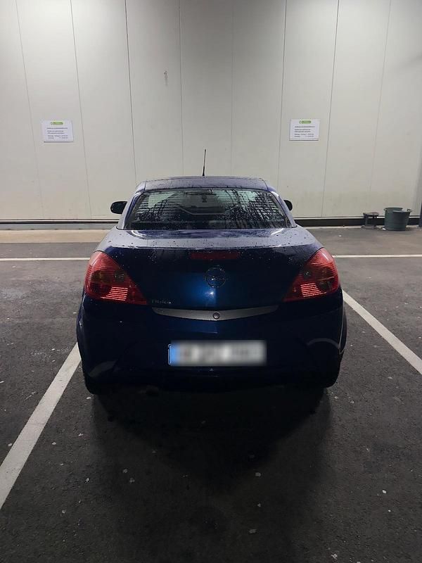 Gebraucht Opel Tigra 90 PS (66 kW) 2005 Blau Cabrio