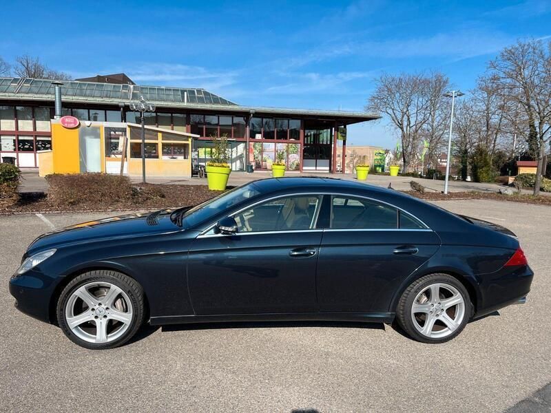 Schwarz Gebraucht 2007 Mercedes CLS500 Coupé | 18.290 € (Teuer) - Bild 1/4