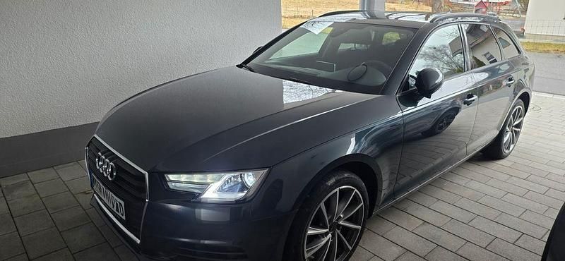 Gebraucht Audi A4 150 PS (110 kW) 2017 Grau Kombi