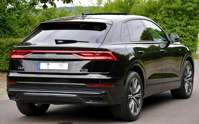 Gebraucht Audi Q8 Comfort 286 PS (210 kW) 2019 Schwarz SUV