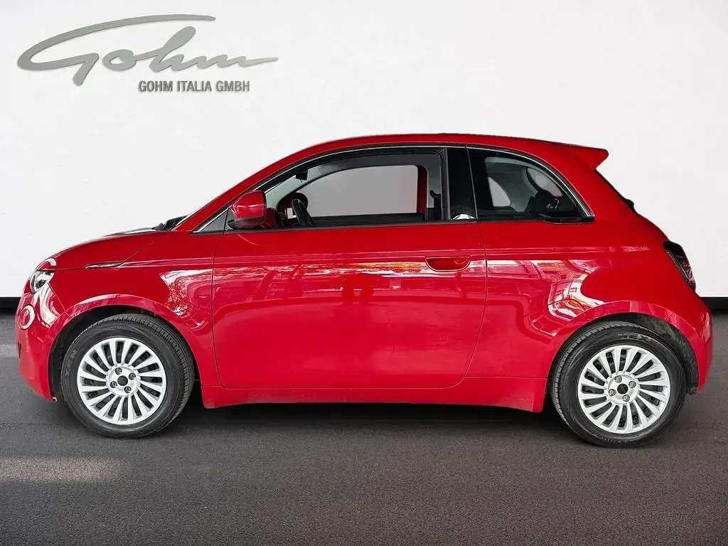 Gebraucht Fiat 500e Red 69 kW (95 PS) 2022 Rot Limousine