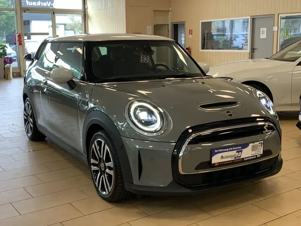 Usado Mini Cooper 135 kW (184 CV) 2021 Gris Utilitario