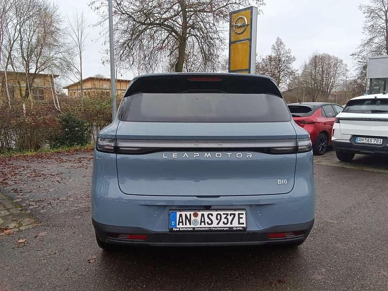 Neu Leapmotor B10 160 kW (218 PS) 2025 Starry night blue SUV