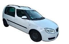 Weiß Gebraucht 2009 Skoda Roomster Van / Kleinbus | 2.000 € (Fairer Preis) - Bild 1/4