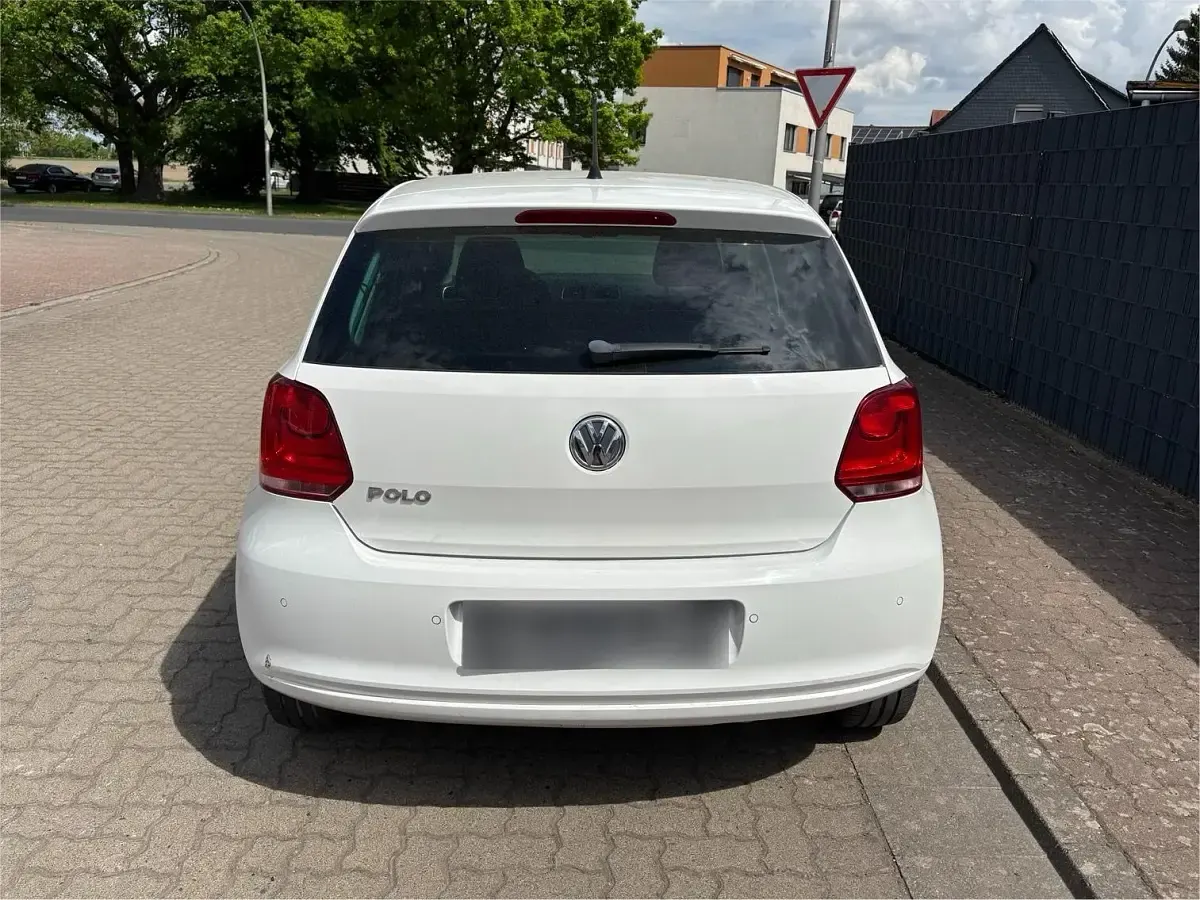 Gebraucht VW Polo Edition 69 PS (50 kW) 2011 Weiß Kleinwagen