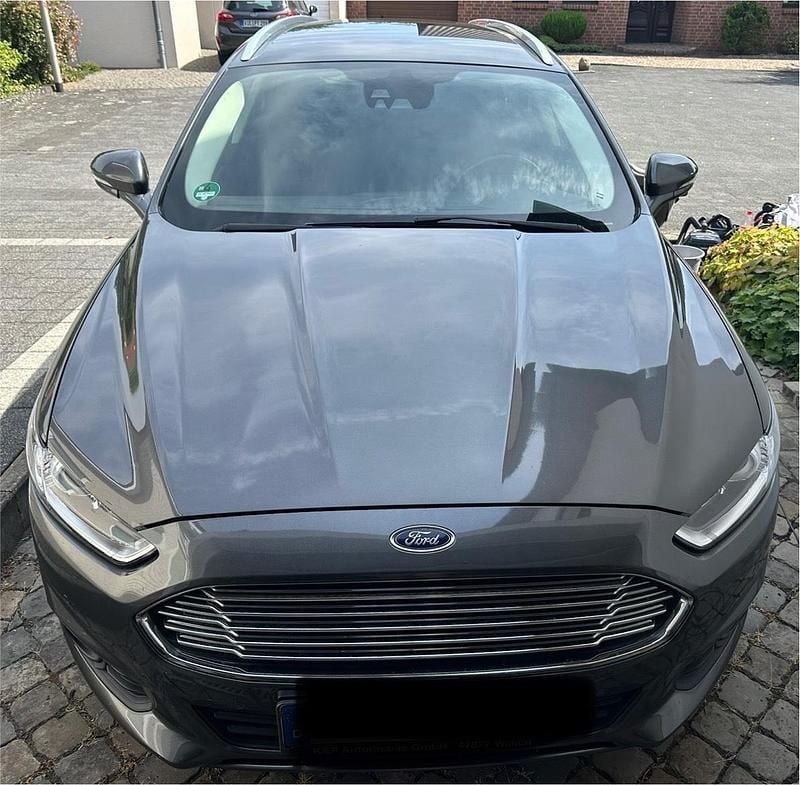 Grau Gebraucht 2019 Ford Mondeo Kombi | 17.850 € - Bild 1/4
