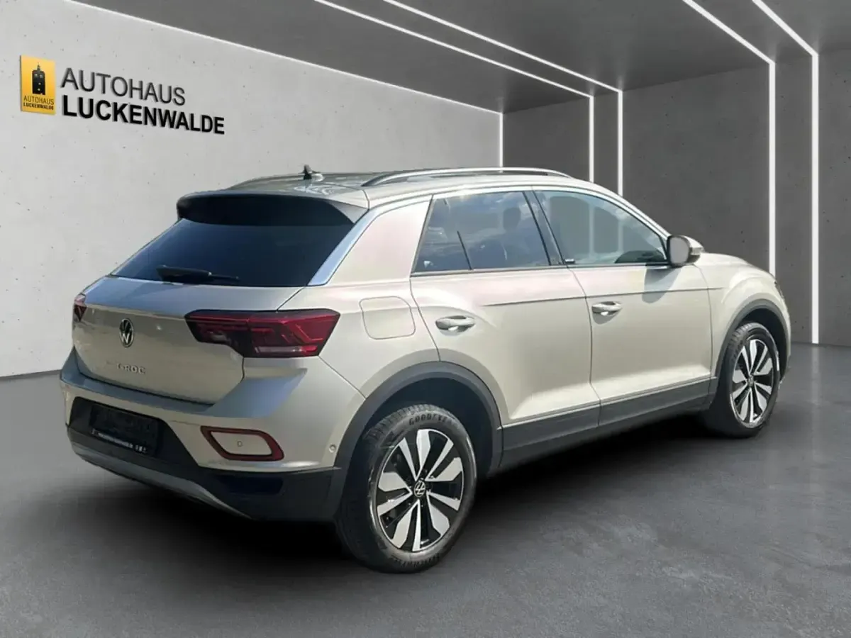 Gebraucht VW T-Roc Pro 150 PS (110 kW) 2023 Silber SUV