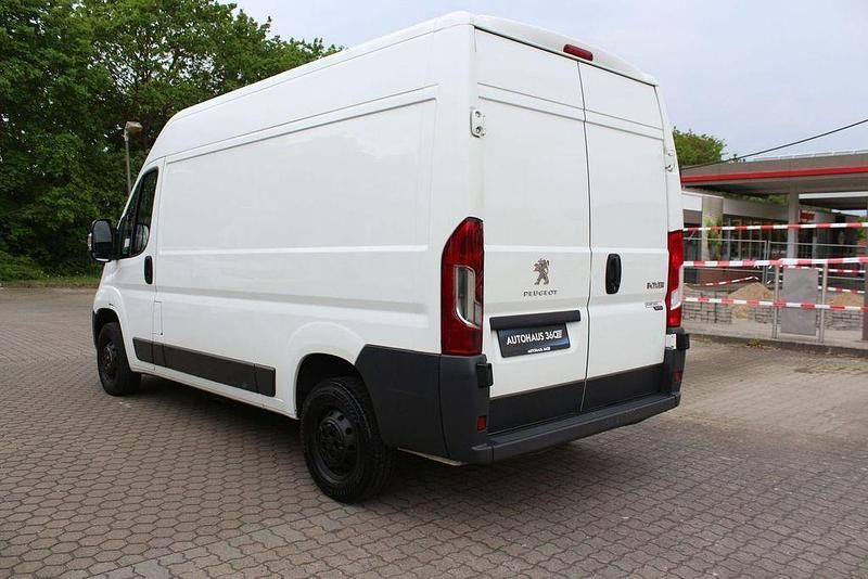 Gebraucht Peugeot Boxer Avantage 131 PS (96 kW) 2017 Weiß Van