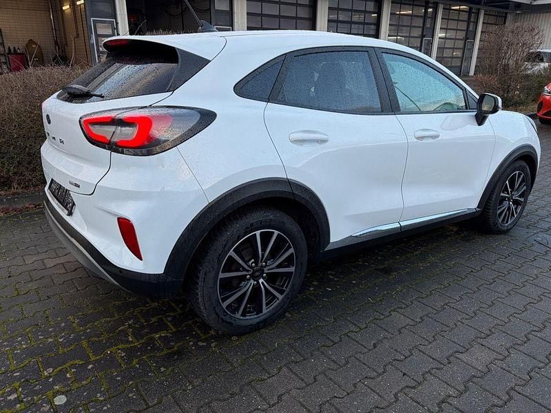 Gebraucht Ford Puma Titanium 125 PS (91 kW) 2022 Weiß SUV