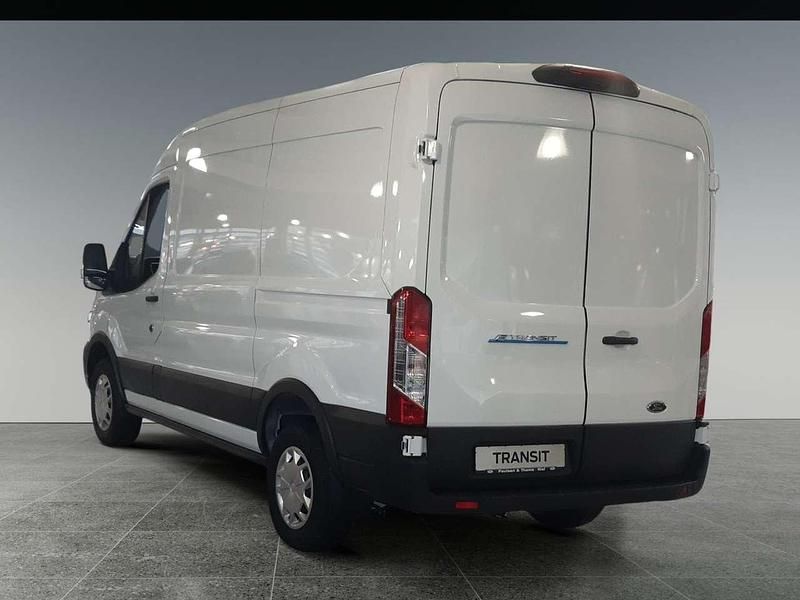 Gebraucht Ford E-Transit Trend 135 kW (184 PS) 2024 Frozen white Van