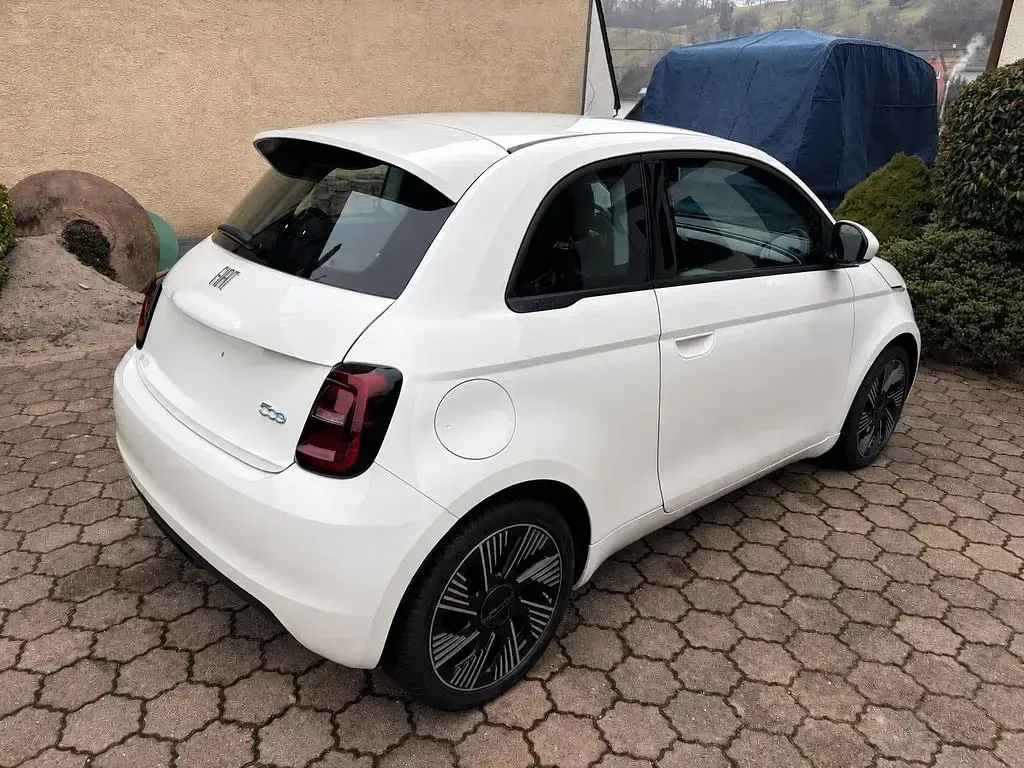 Gebraucht Fiat 500e 69 kW (95 PS) 2023 Weiß Kleinwagen