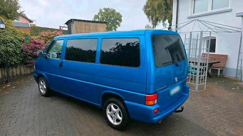 Gebraucht VW T4 140 PS (102 kW) 1999 Blau Van