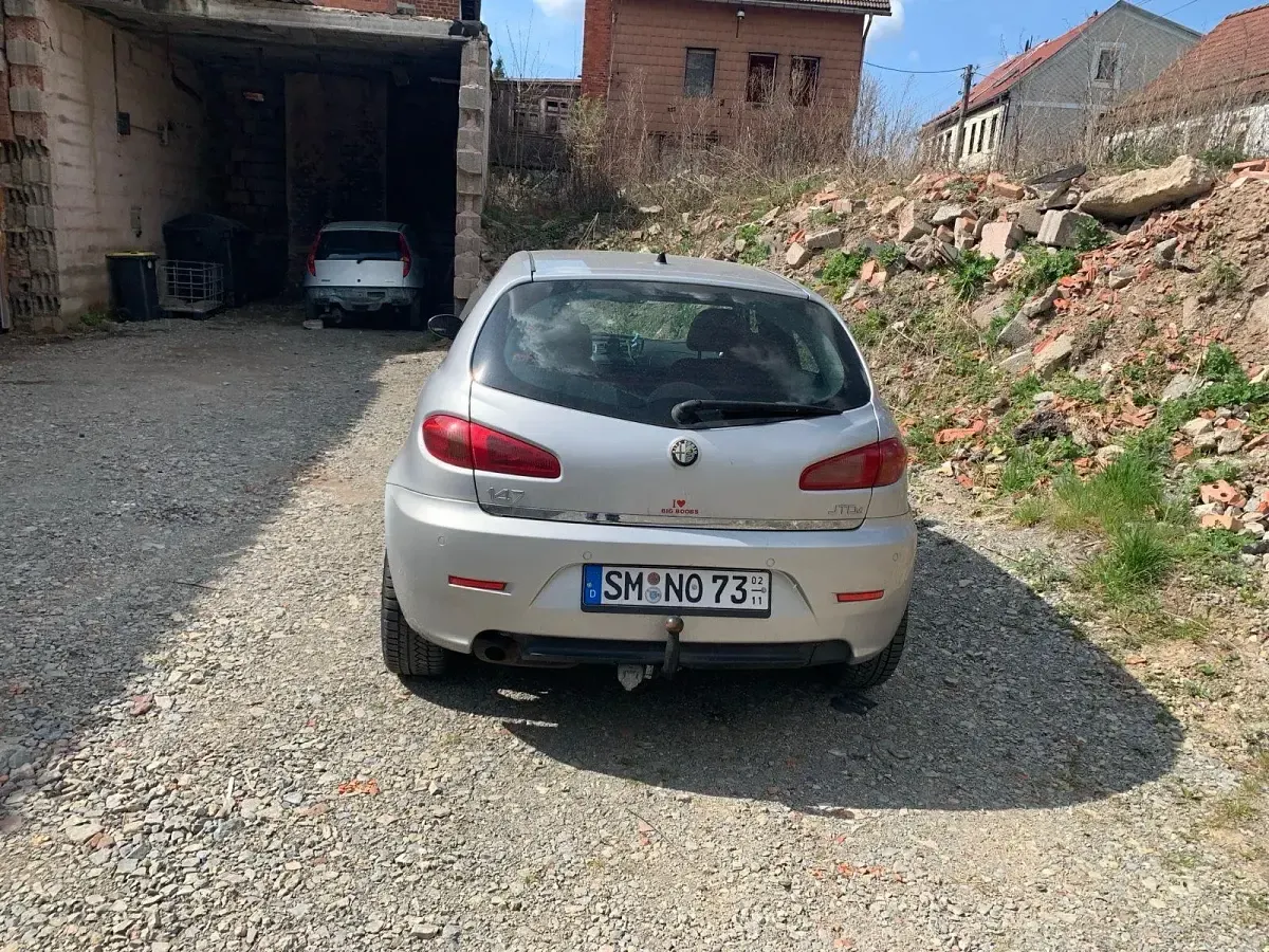 Second-hand Alfa Romeo 147 120 CP (88 kW) 2008 Hatchback