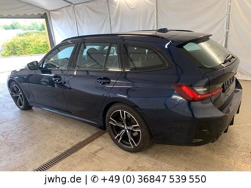 Gebraucht BMW 320 M Sport 190 PS (139 kW) 2023 Blau Limousine