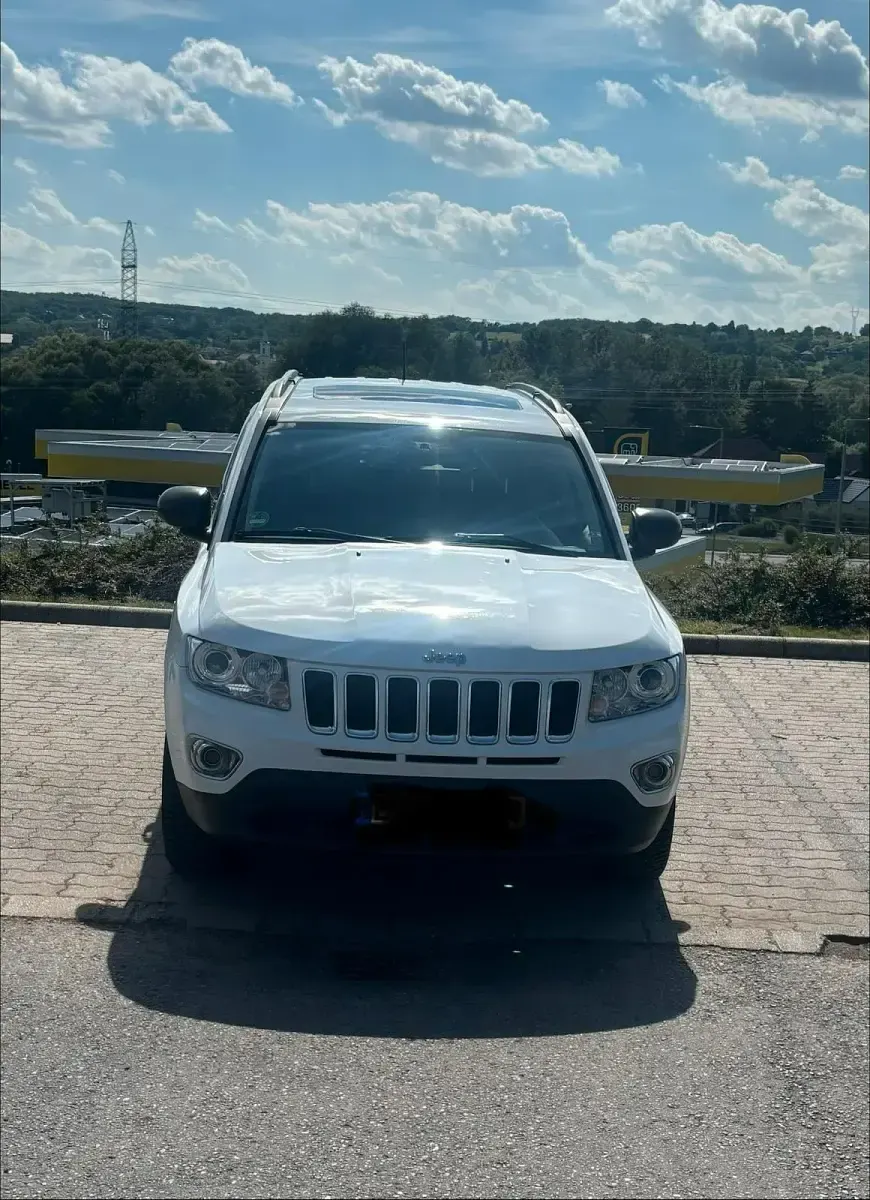 Gebraucht Jeep Compass 156 PS (114 kW) 2011 Weiß SUV
