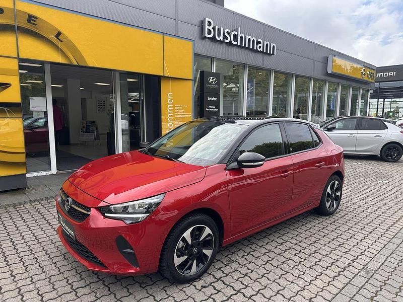Chilli rot met./dach diamant s Gebraucht 2022 Opel Corsa-e Edition Kleinwagen | 15.990 € (Fairer Preis) - Bild 1/4