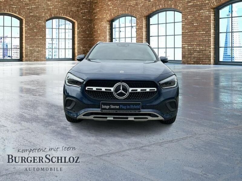 Gebraucht Mercedes GLA250 Progressive 160 PS (117 kW) 2022 Blau denimblau metallic SUV