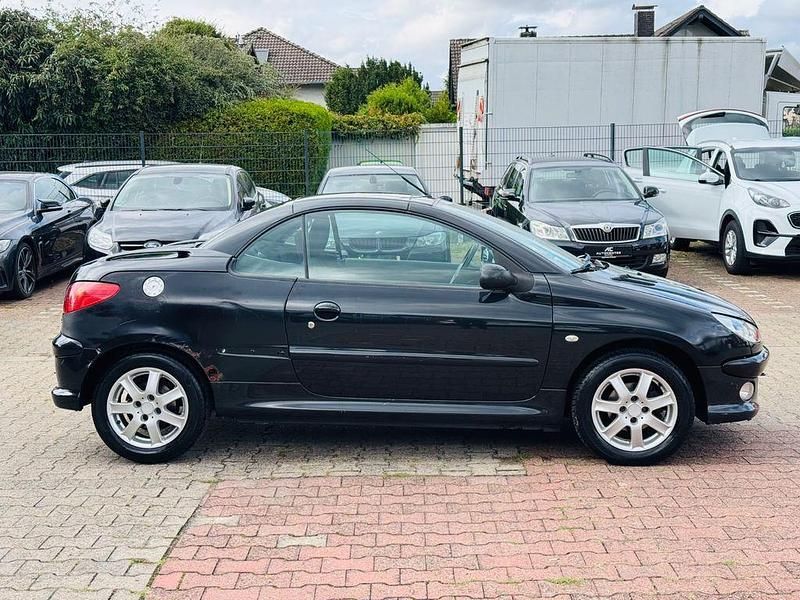 Gebraucht Peugeot 206 CC Filou 109 PS (80 kW) 2006 Noir obsidien Cabrio