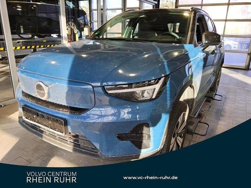 Blau fjord blue / metallic Gebraucht 2023 Volvo XC40 Core SUV | 27.890 € (Superpreis) - Bild 1/2