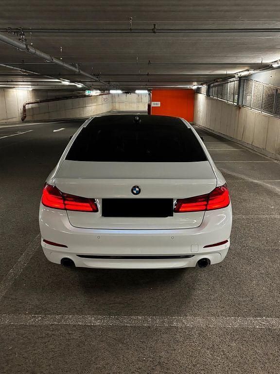 Gebraucht BMW 530e iPerformance 252 PS (185 kW) 2019 Weiß Limousine