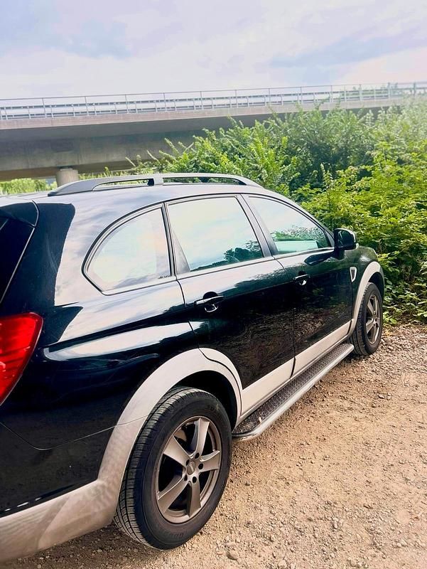 Schwarz Gebraucht 2006 Chevrolet Captiva SUV | 3.500 € (Fairer Preis) - Bild 1/4