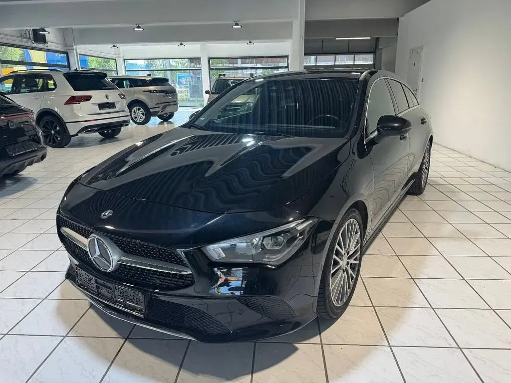 Gebraucht Mercedes CLA180 116 PS (85 kW) 2019 Schwarz Coupé