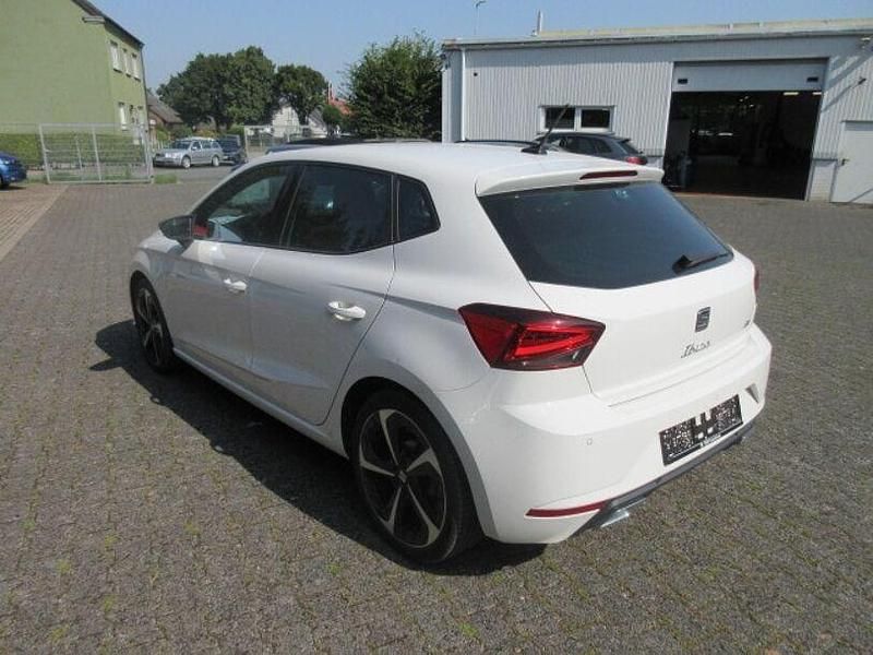 Gebraucht Seat Ibiza FR 110 PS (80 kW) 2022 Weiß Limousine