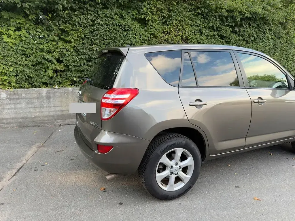 Gebraucht Toyota RAV4 Travel 158 PS (116 kW) 2011 Braun SUV