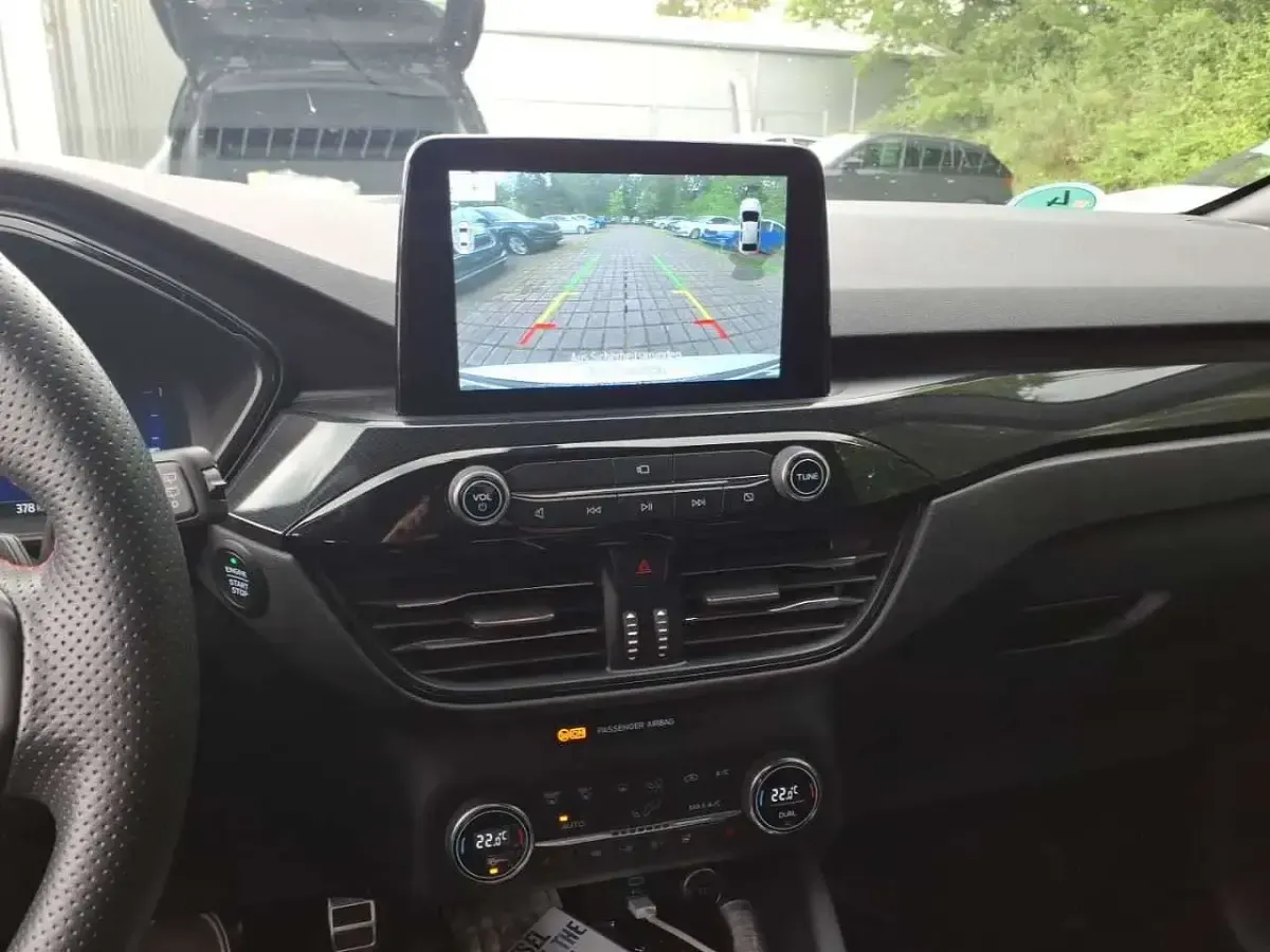 Gebraucht Ford Kuga 190 PS (139 kW) 2020 Weiß SUV